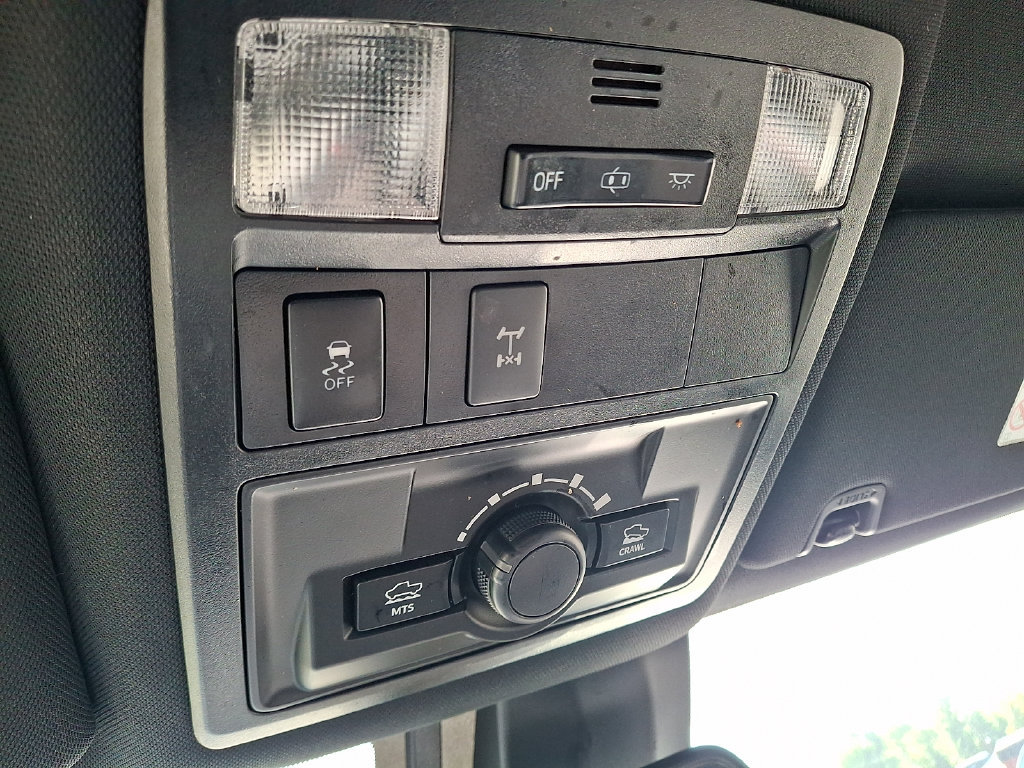 Used 2019 Toyota Tacoma TRD Off-Road AWD/4WD image 25