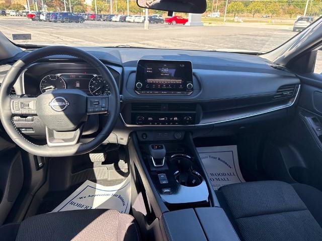 Certified 2026 Nissan Rogue SV FWD image 10