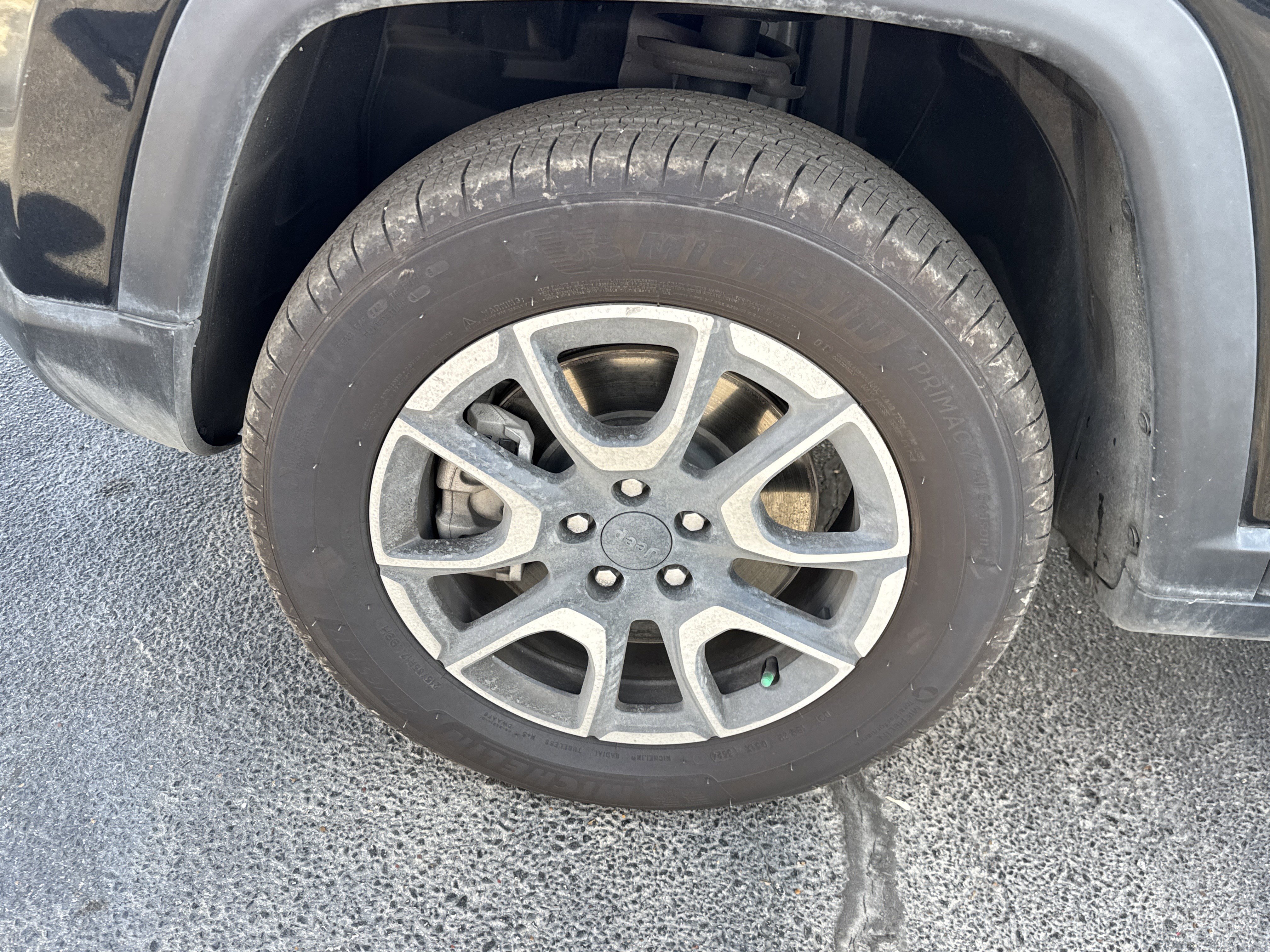 Used 2024 Jeep Compass Trailhawk image 9