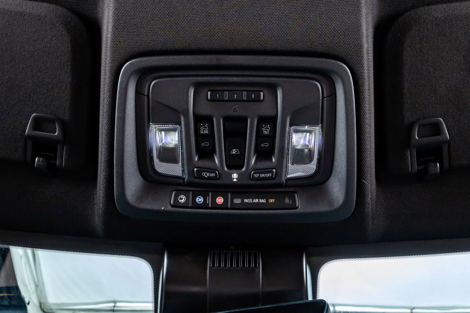 Used 2024 Chevrolet Silverado 2500 High Country w/ High Country Premium Package AWD/4WD image 30