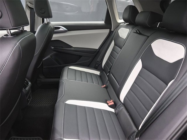 New 2025 Volkswagen Taos SEL w/ Black Wheel Plus Package image 10