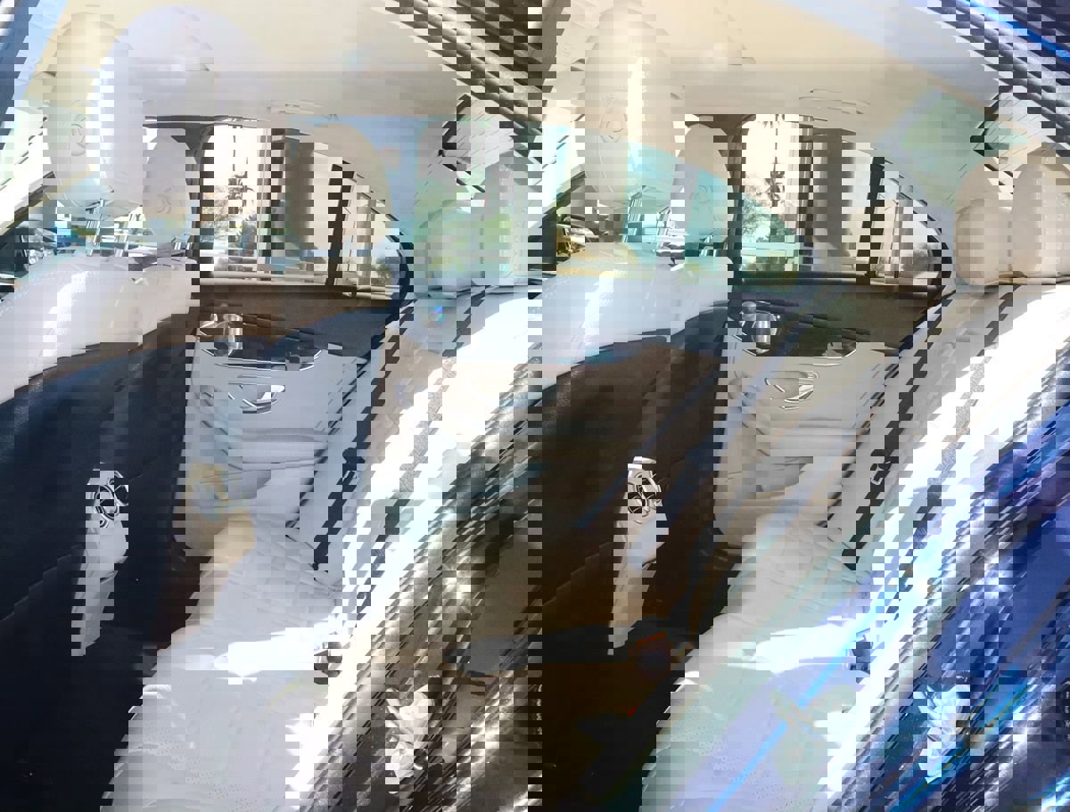 Used 2020 Mercedes-Benz C 300 Sedan w/ Premium Package image 30