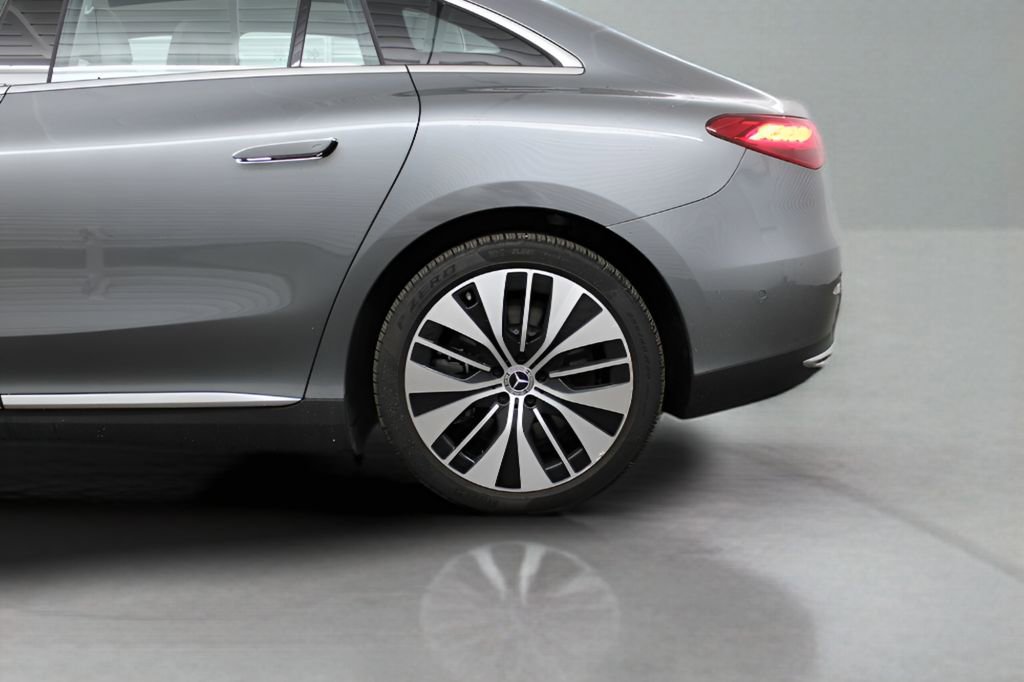 Used 2025 Mercedes-Benz EQE 350+ 4MATIC Sedan image 13