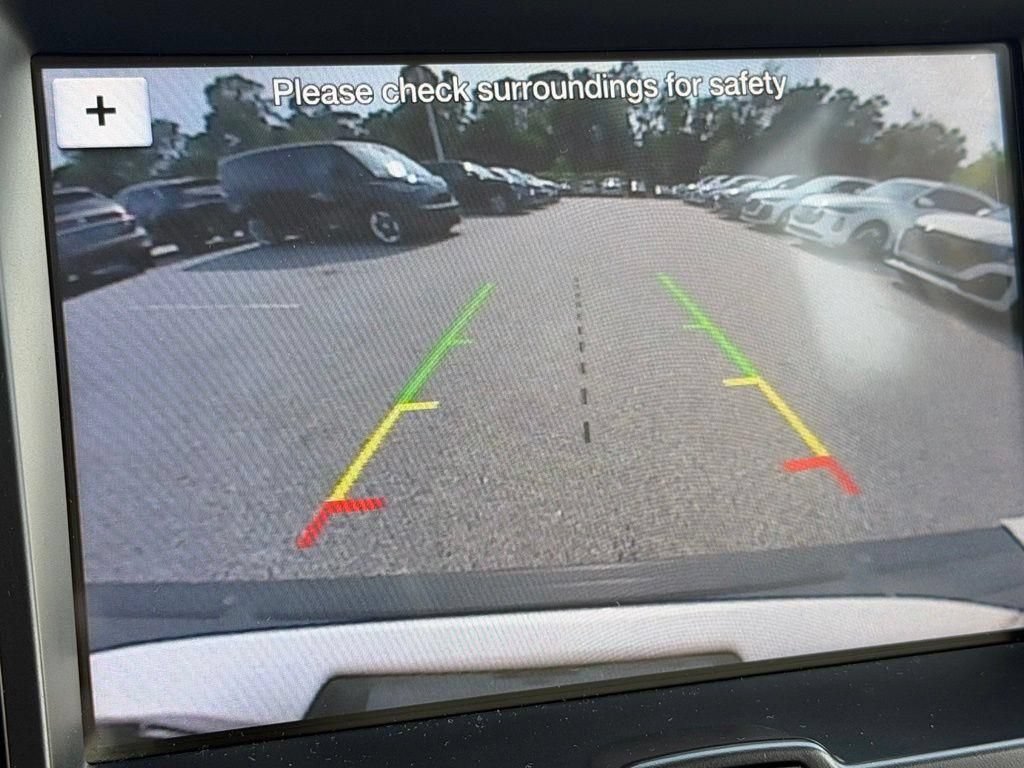 Used 2017 Ford Expedition Limited w/ Equipment Group 301A AWD/4WD image 23