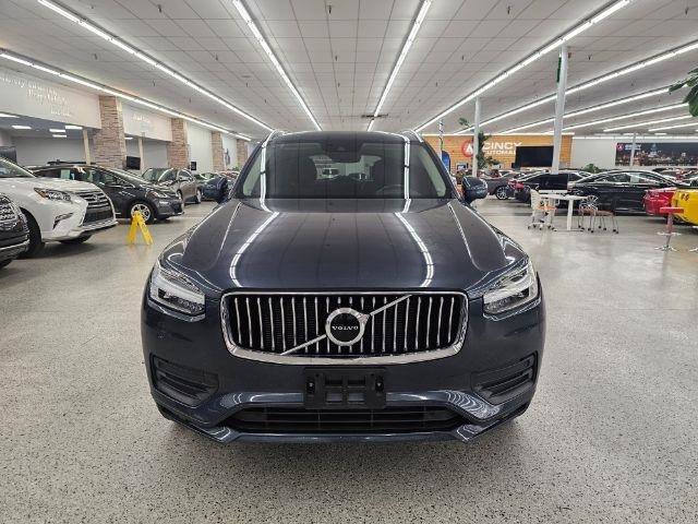 Used 2020 Volvo XC90 T6 Momentum image 2