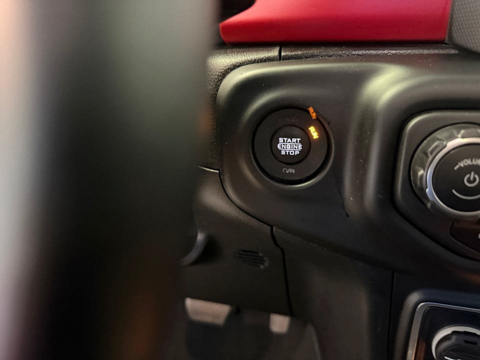 Used 2023 Jeep Wrangler Unlimited Rubicon AWD/4WD image 24