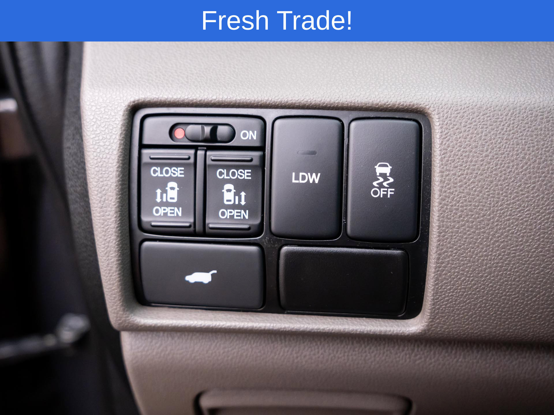 Used 2016 Honda Odyssey EX-L image 18