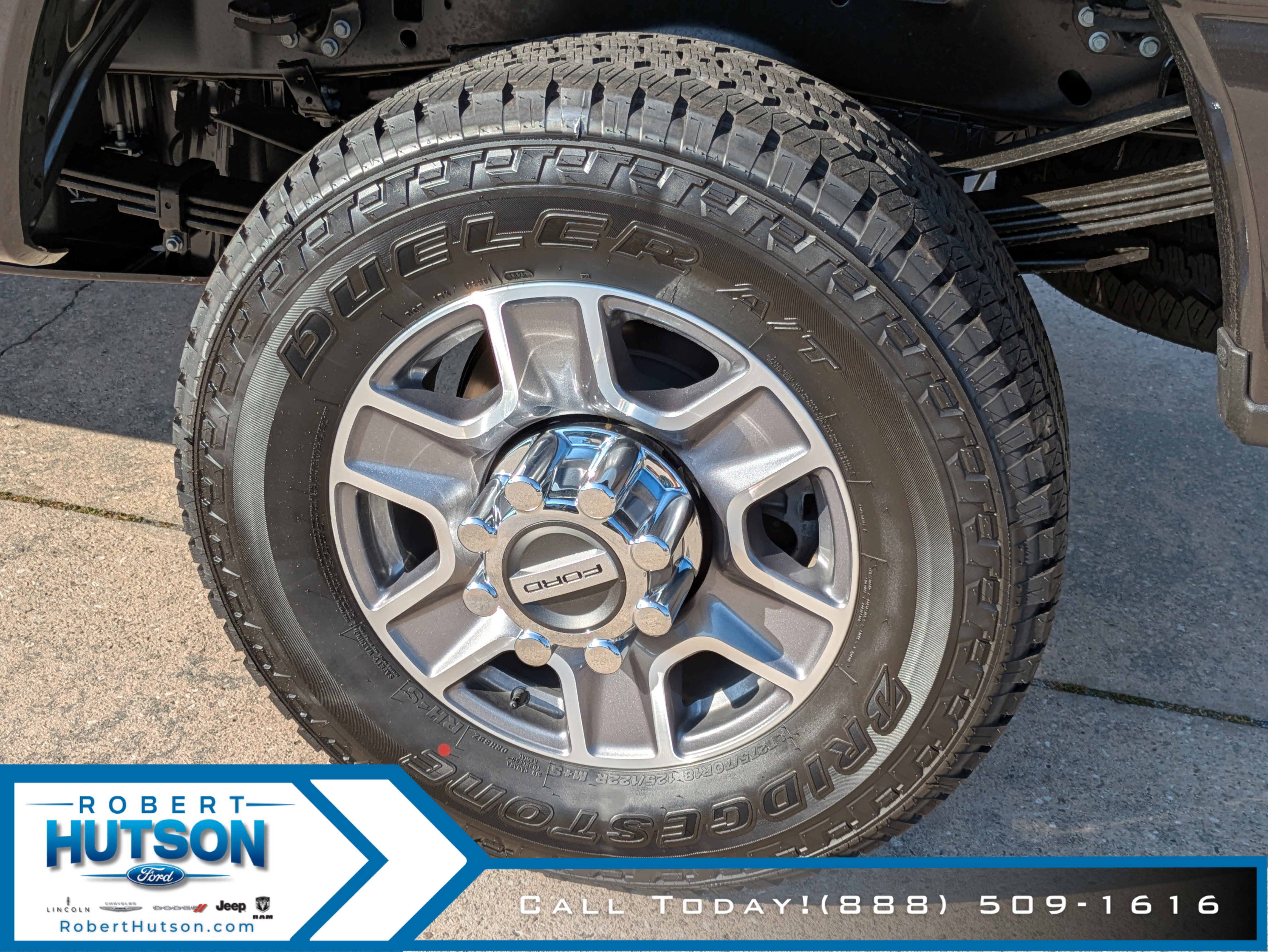 New 2025 Ford F350 XLT w/ FX4 Off-Road Package image 10