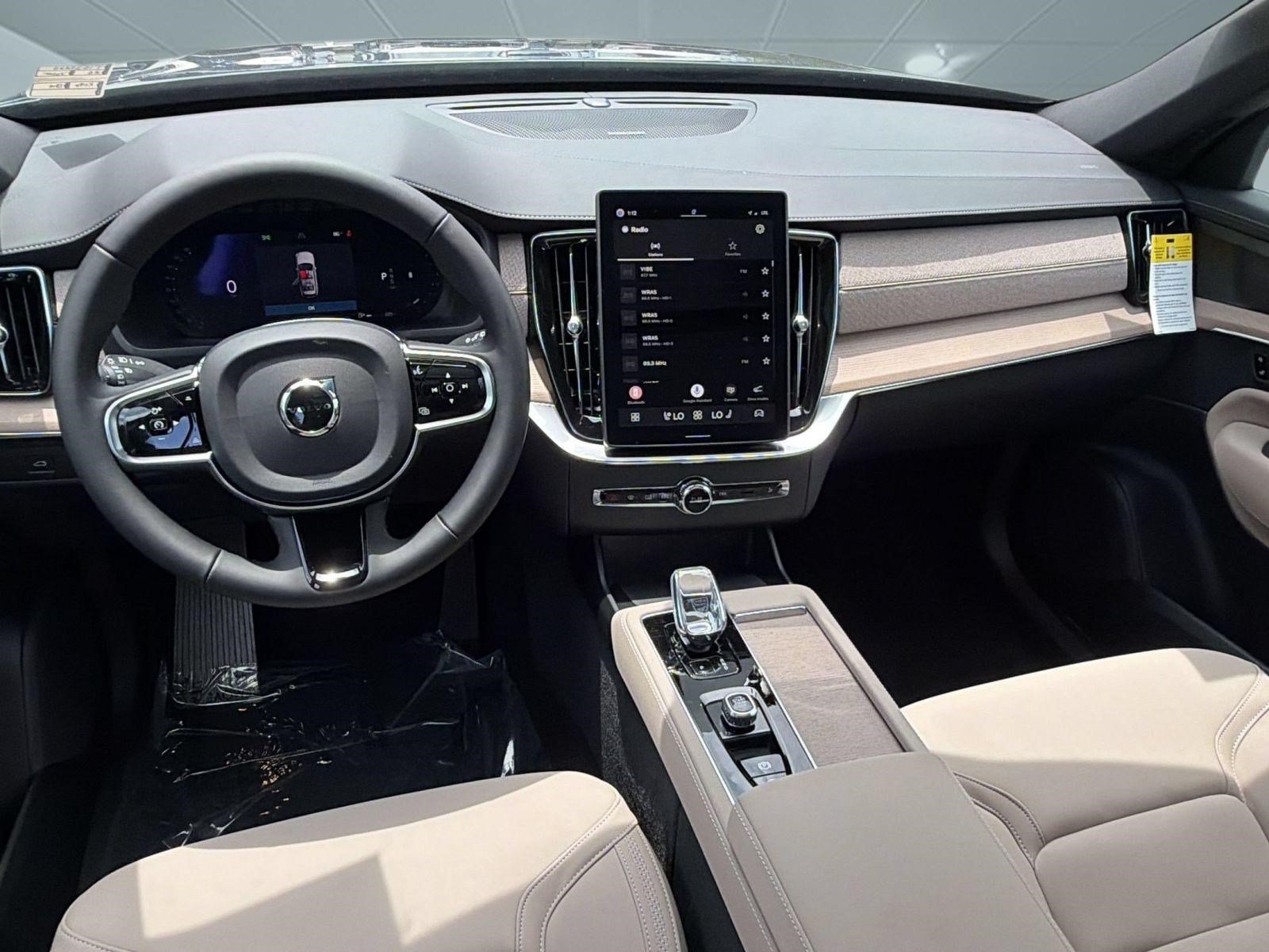 New 2026 Volvo XC90 B6 Plus w/ Protection Package Premier AWD/4WD image 15