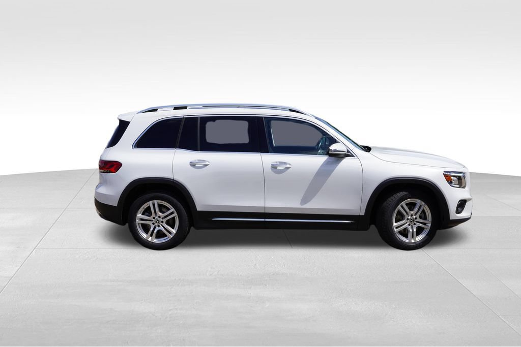 Used 2022 Mercedes-Benz GLB 250 4MATIC image 3