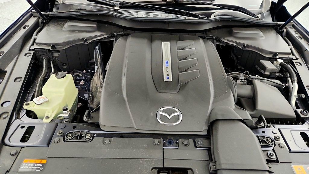 Used 2025 MAZDA CX-90 Plug-In Hybrid w/ Preferred AWD/4WD image 28