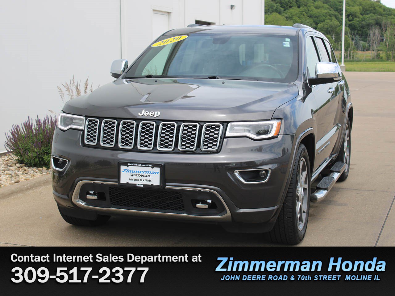 Used 2020 Jeep Grand Cherokee Overland AWD/4WD image 24