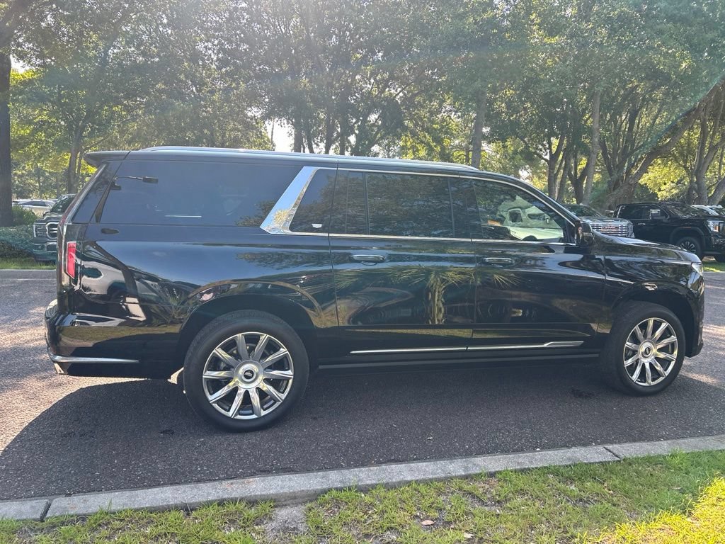 Certified 2023 Cadillac Escalade ESV Premium Luxury Platinum AWD/4WD image 5