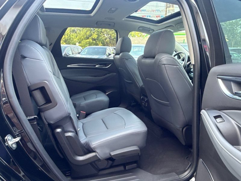 Used 2019 Buick Enclave Essence AWD/4WD image 22