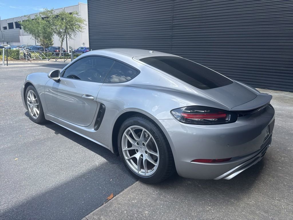 Used 2019 Porsche 718 Cayman RWD image 2