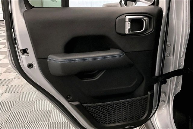 Used 2022 Jeep Wrangler Unlimited Rubicon 4xe w/ Cold Weather Group image 20