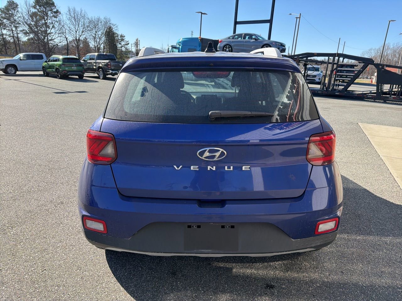 Used 2022 Hyundai Venue SEL image 6