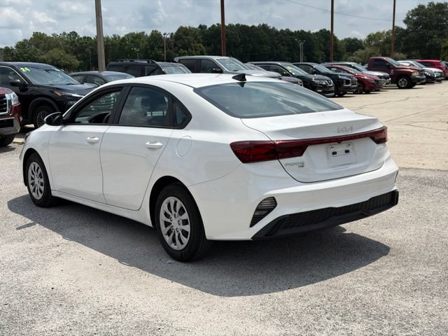 Used 2024 Kia Forte LX FWD image 5