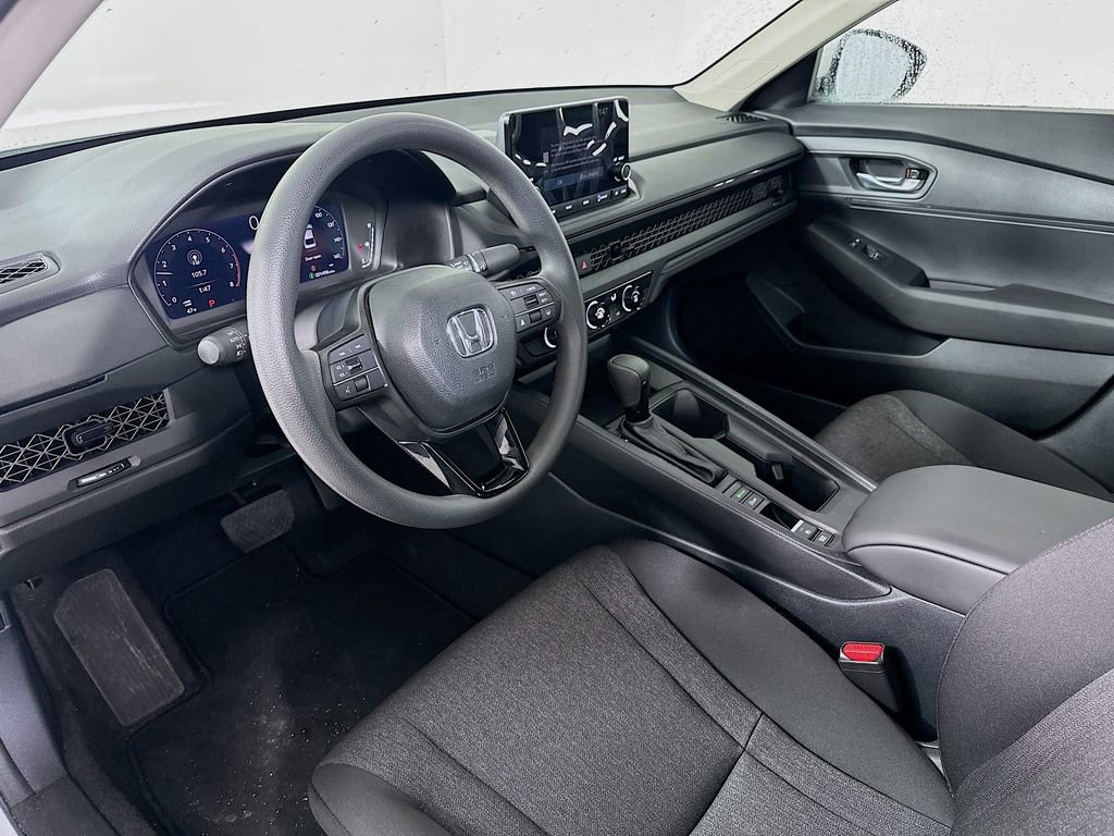 Used 2025 Honda Accord LX image 10
