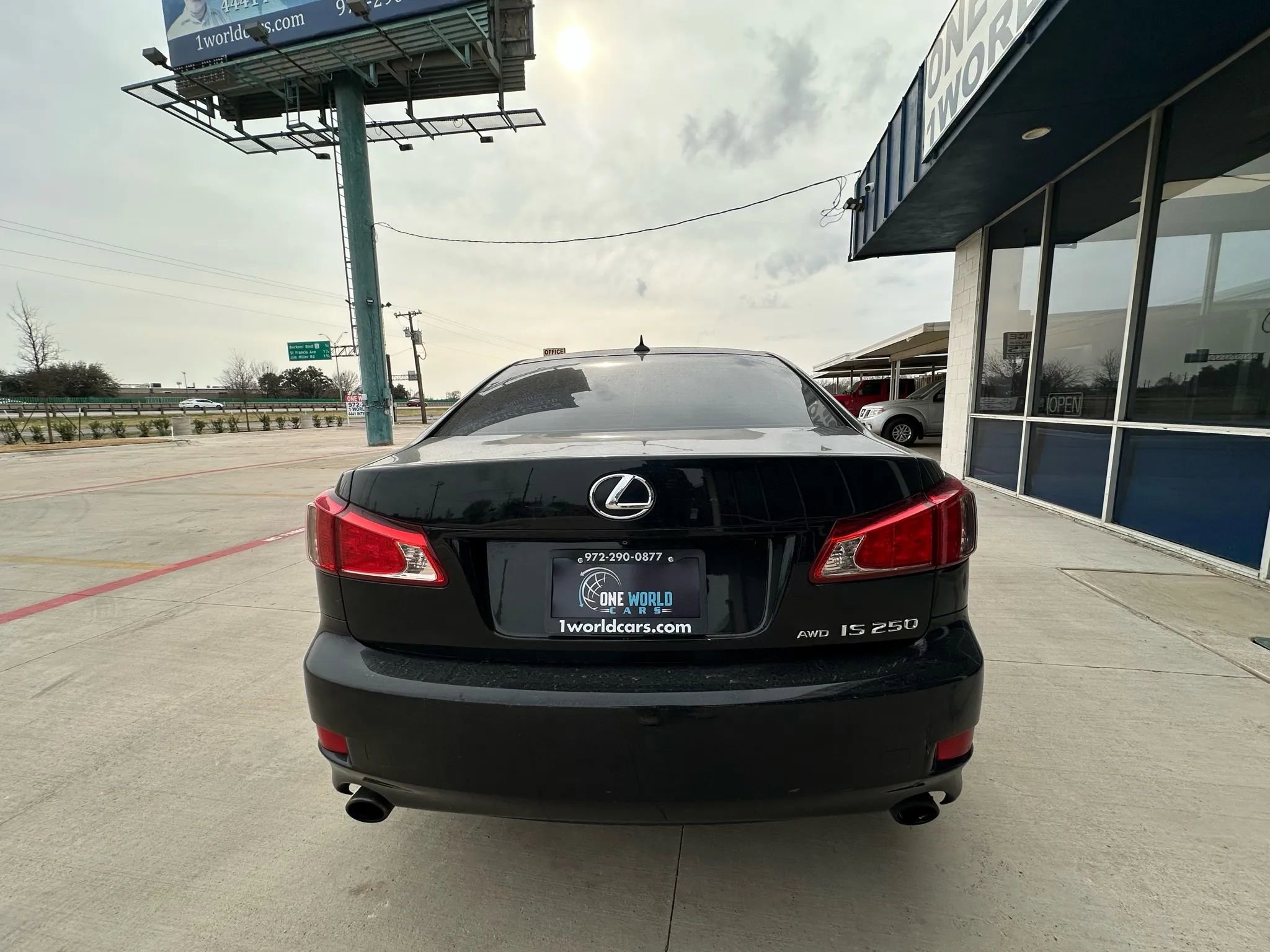 Used 2011 Lexus IS 250 AWD w/ Luxury Plus Value Edition image 4