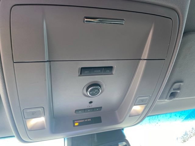 Used 2016 Chevrolet Tahoe LT AWD/4WD image 28