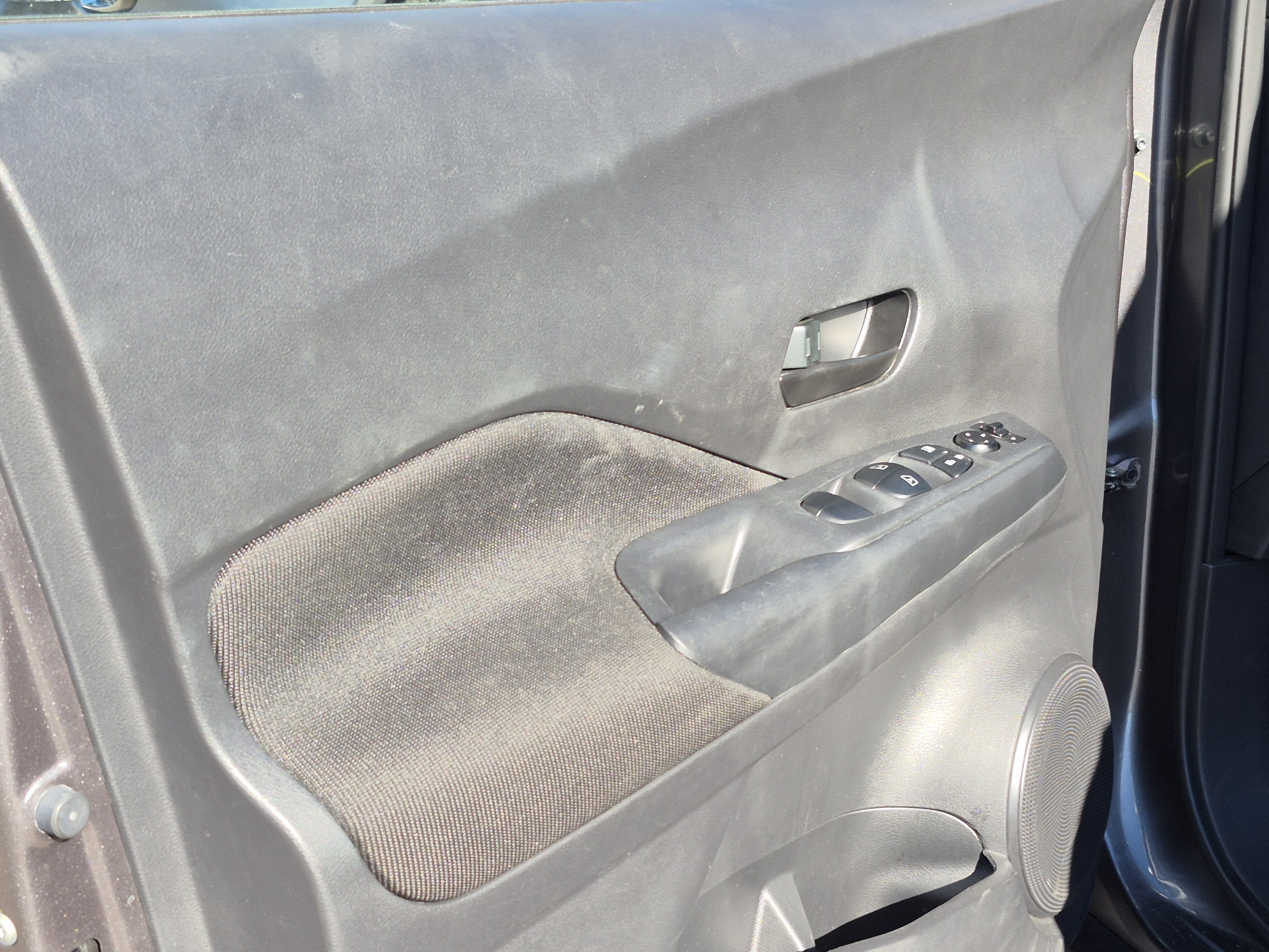 Used 2024 Nissan Kicks S FWD image 14