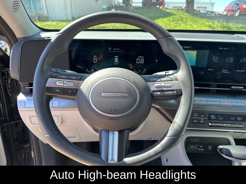 Used 2025 Hyundai Kona SEL image 14