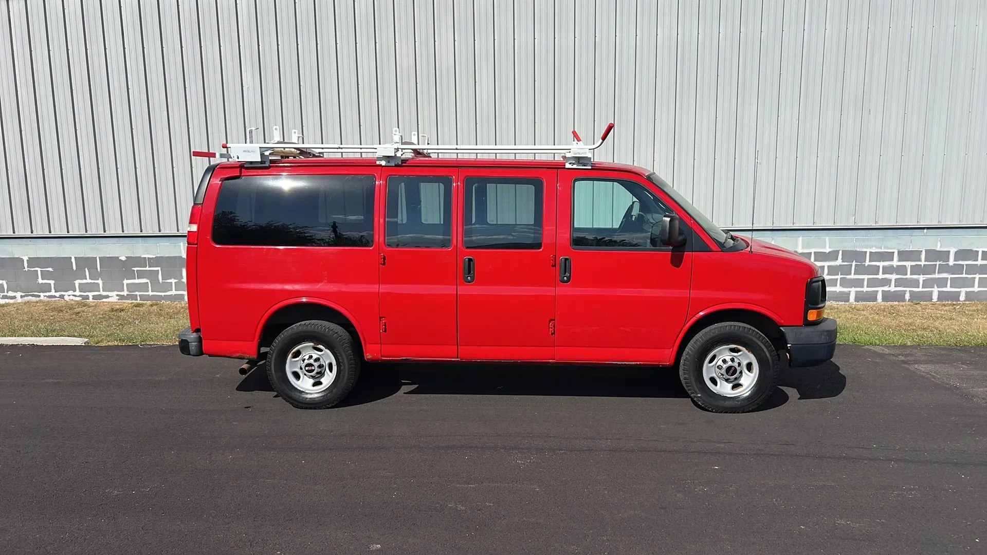 Used 2014 GMC Savana 2500 image 4