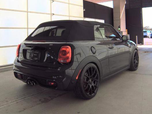 Used 2018 MINI Cooper S image 2