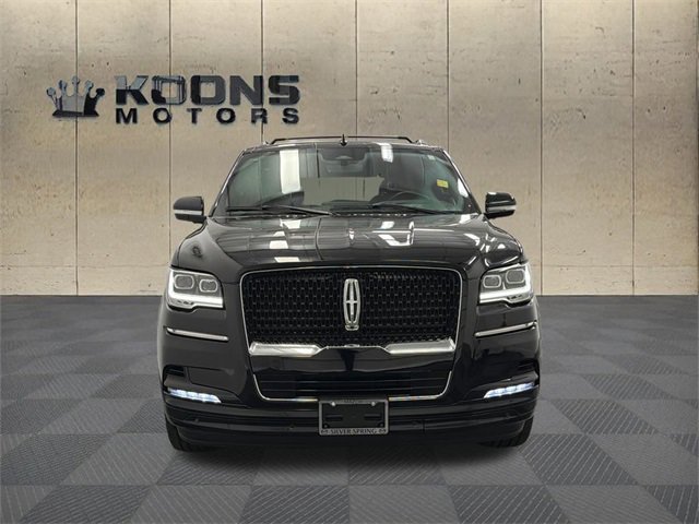 Used 2024 Lincoln Navigator Reserve w/ Monochromatic Package image 3