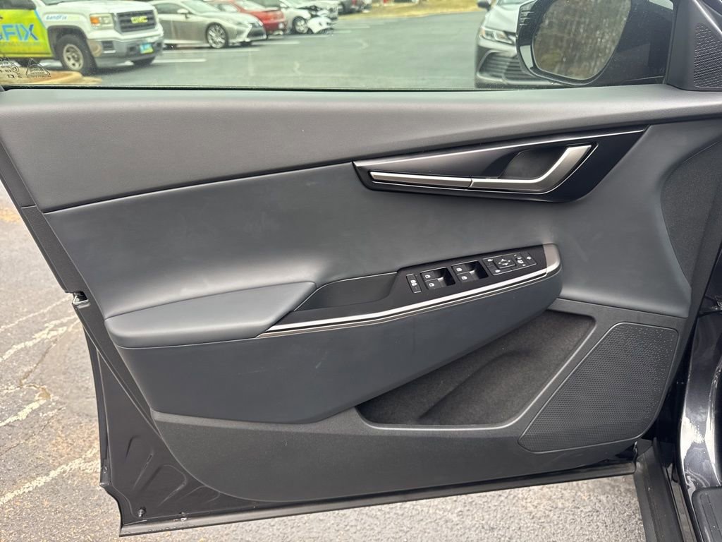 New 2025 Kia EV6 Light w/ Light LR Technology Package image 10