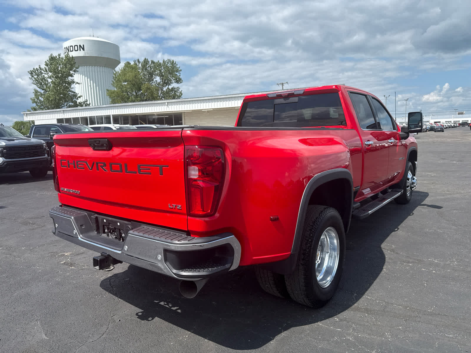 Certified 2024 Chevrolet Silverado 3500 LTZ w/ LTZ Plus Package AWD/4WD image 5