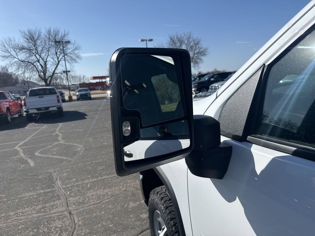 Used 2025 Chevrolet Silverado 2500 W/T w/ WT Convenience Package image 3