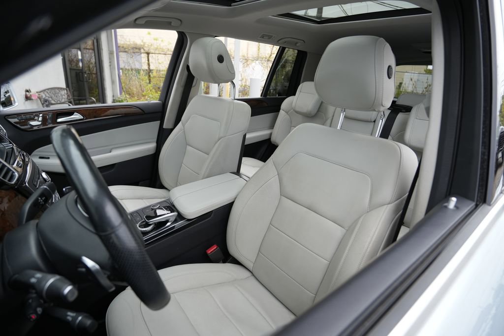 Used 2017 Mercedes-Benz GLS 450 4MATIC image 18