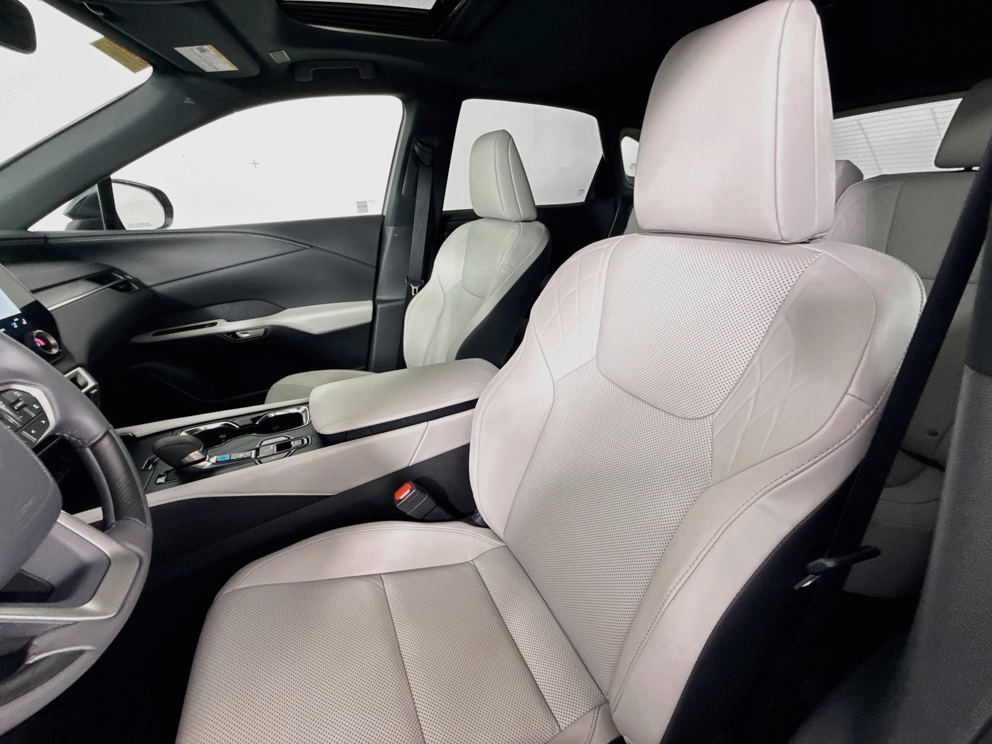 Certified 2025 Lexus RX 350 F Sport w/ Convenience Package FWD image 12