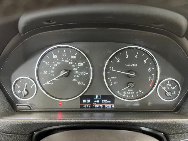 Used 2013 BMW 320i xDrive Sedan AWD/4WD image 20