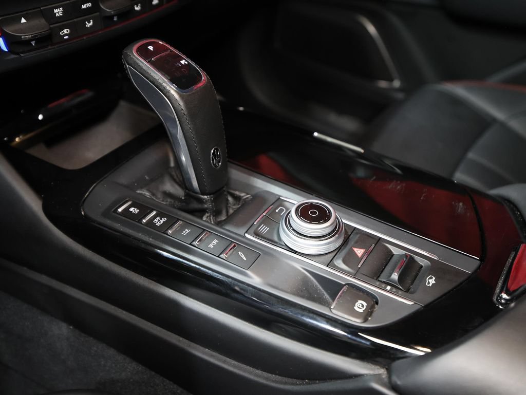 Used 2019 Maserati Levante S GranSport AWD/4WD image 18