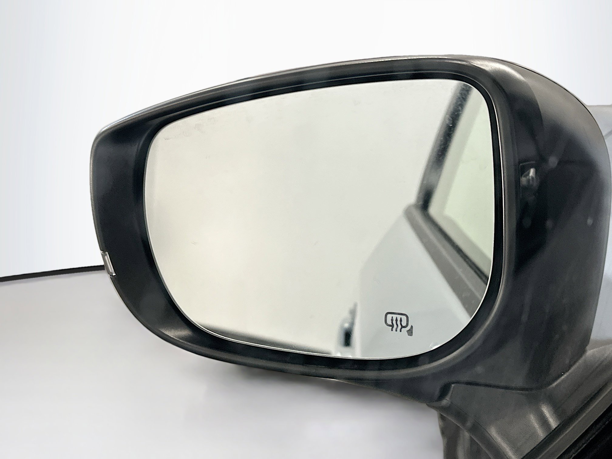 Used 2024 Subaru Crosstrek 2.0i Premium image 16