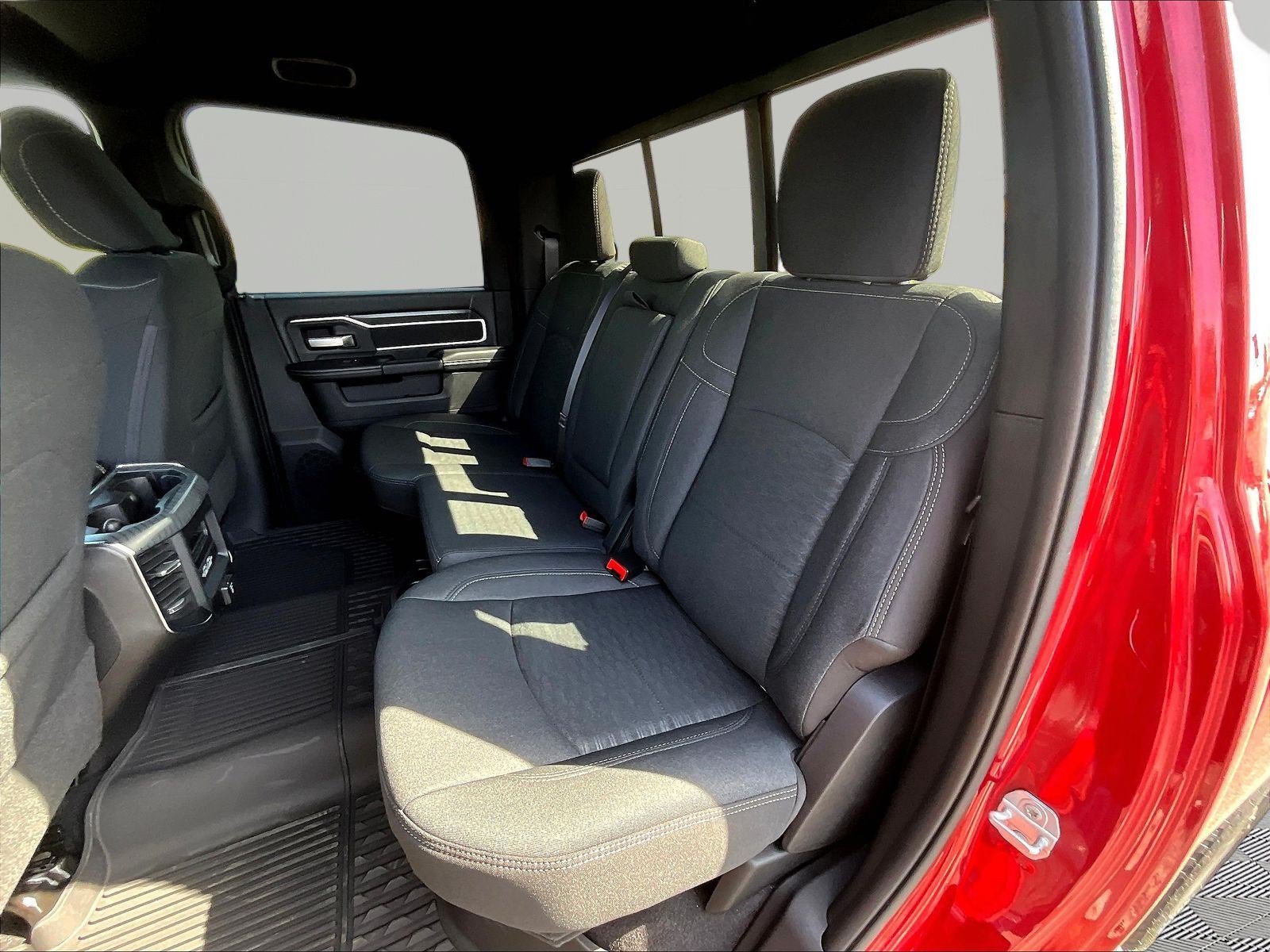 New 2026 RAM 2500 Big Horn AWD/4WD image 18