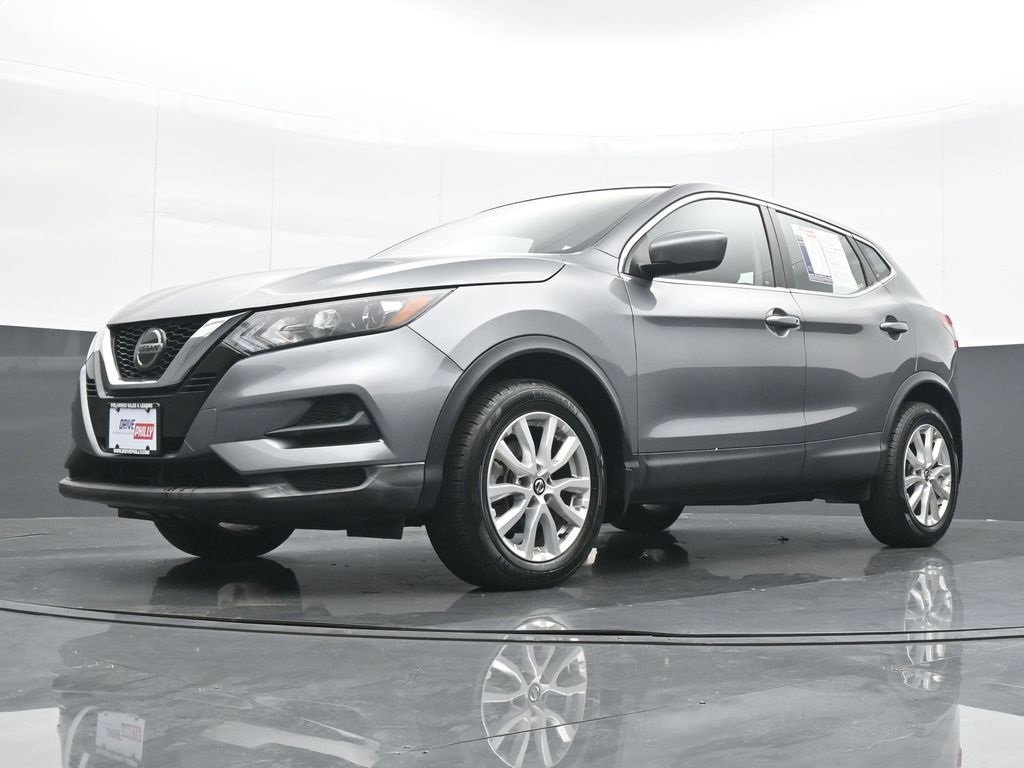 Used 2022 Nissan Rogue Sport S image 17