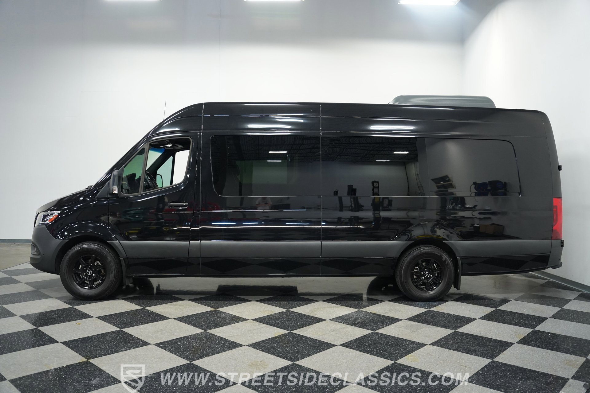 Used 2022 Mercedes-Benz Sprinter 2500 image 7