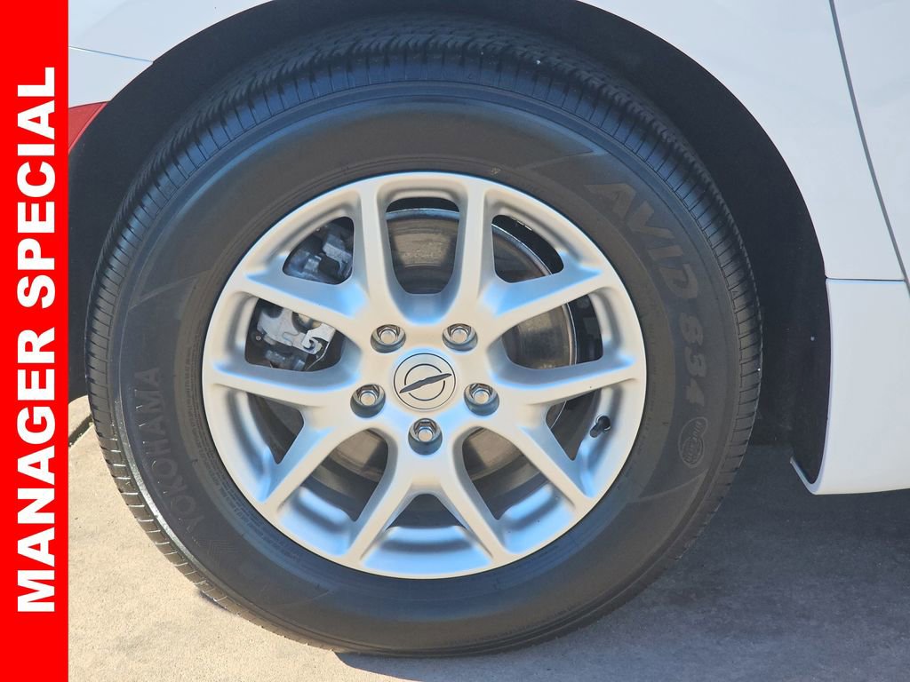 Used 2024 Chrysler Pacifica Touring-L image 38