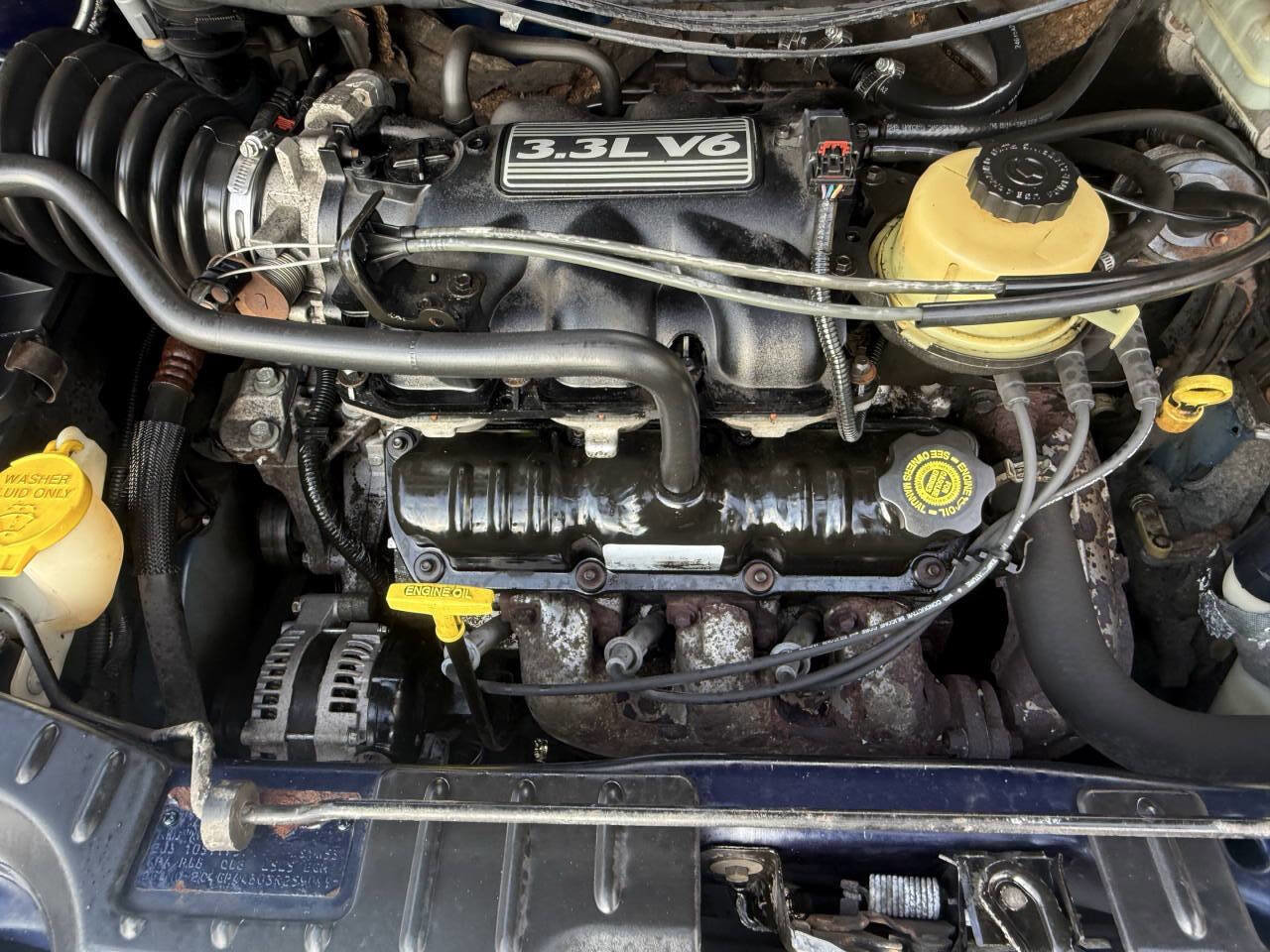 Used 2003 Chrysler Town & Country LX FWD image 24