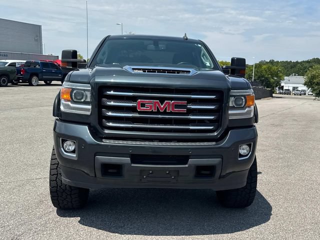 Used 2019 GMC Sierra 2500 SLT w/ All Terrain HD Package AWD/4WD image 13