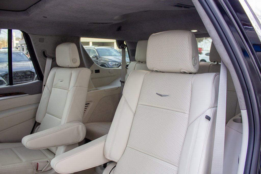 Used 2026 Cadillac Escalade Platinum Sport w/ LPO, Floor Liner Package image 23