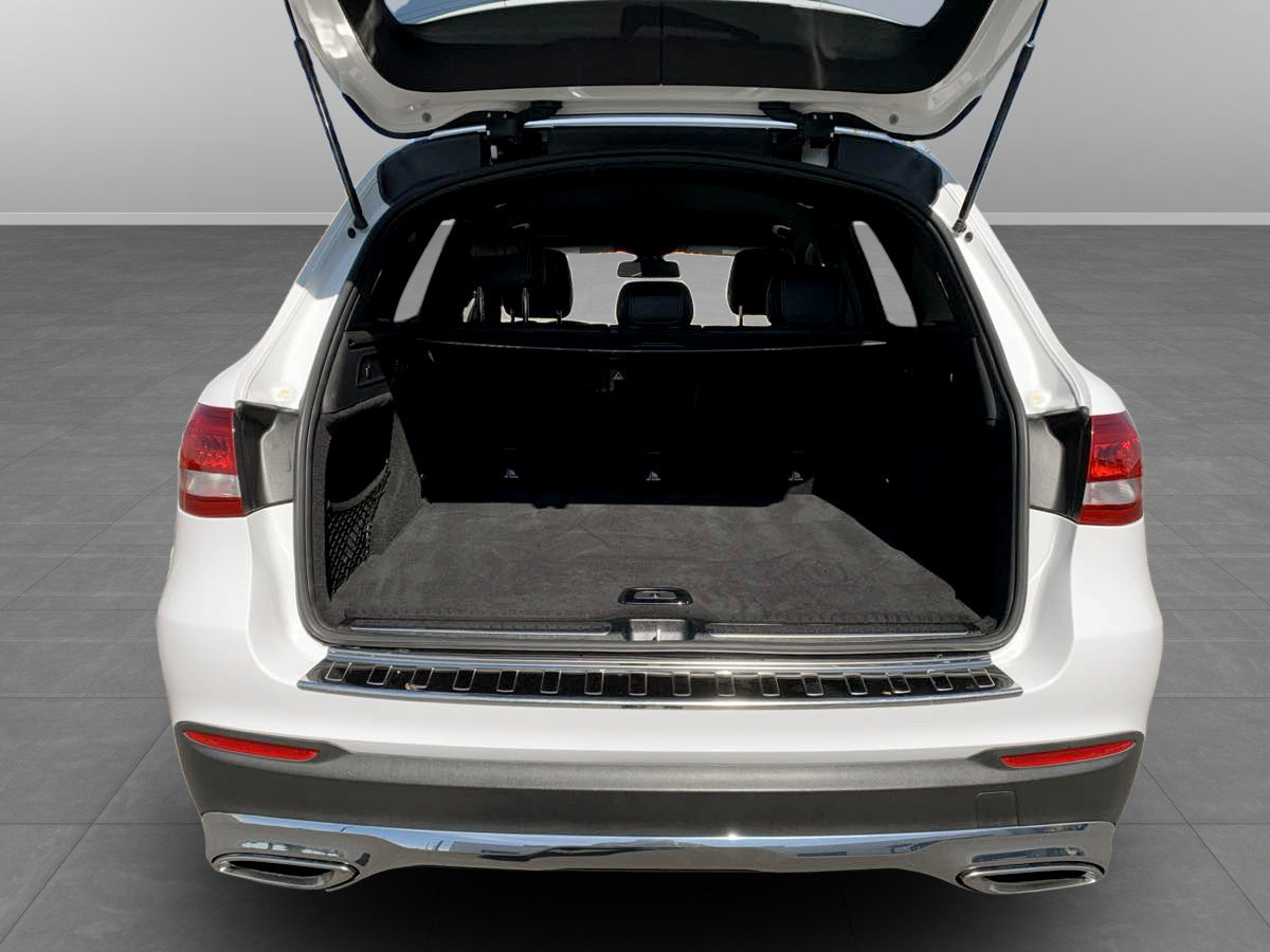 Used 2019 Mercedes-Benz GLC 300 image 12