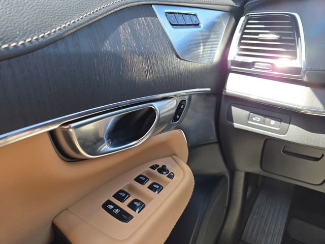 Used 2023 Volvo XC90 T8 Ultimate w/ Lounge Package AWD/4WD image 20