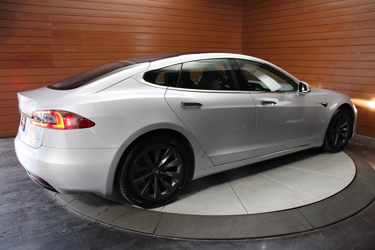 Used 2018 Tesla Model S 75D AWD/4WD image 16