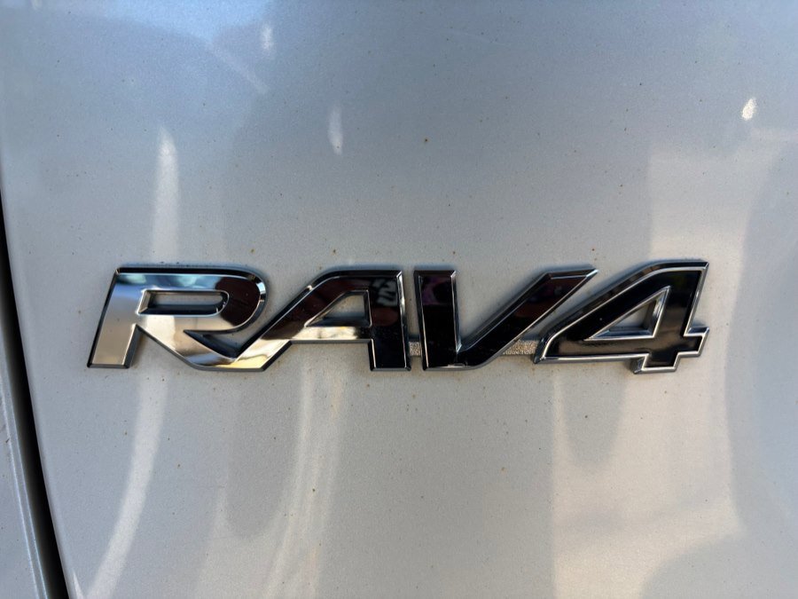 Used 2019 Toyota RAV4 Limited w/ Advanced Technology Package AWD/4WD image 33