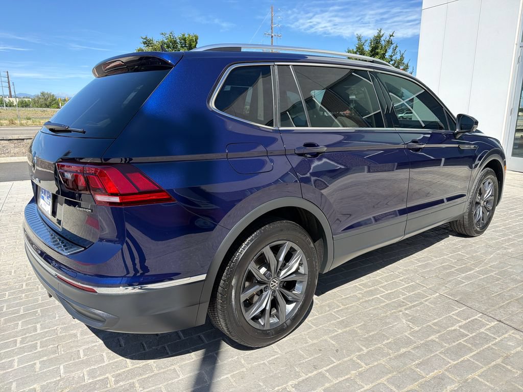 Certified 2023 Volkswagen Tiguan SE w/ Panoramic Sunroof Package AWD/4WD image 7